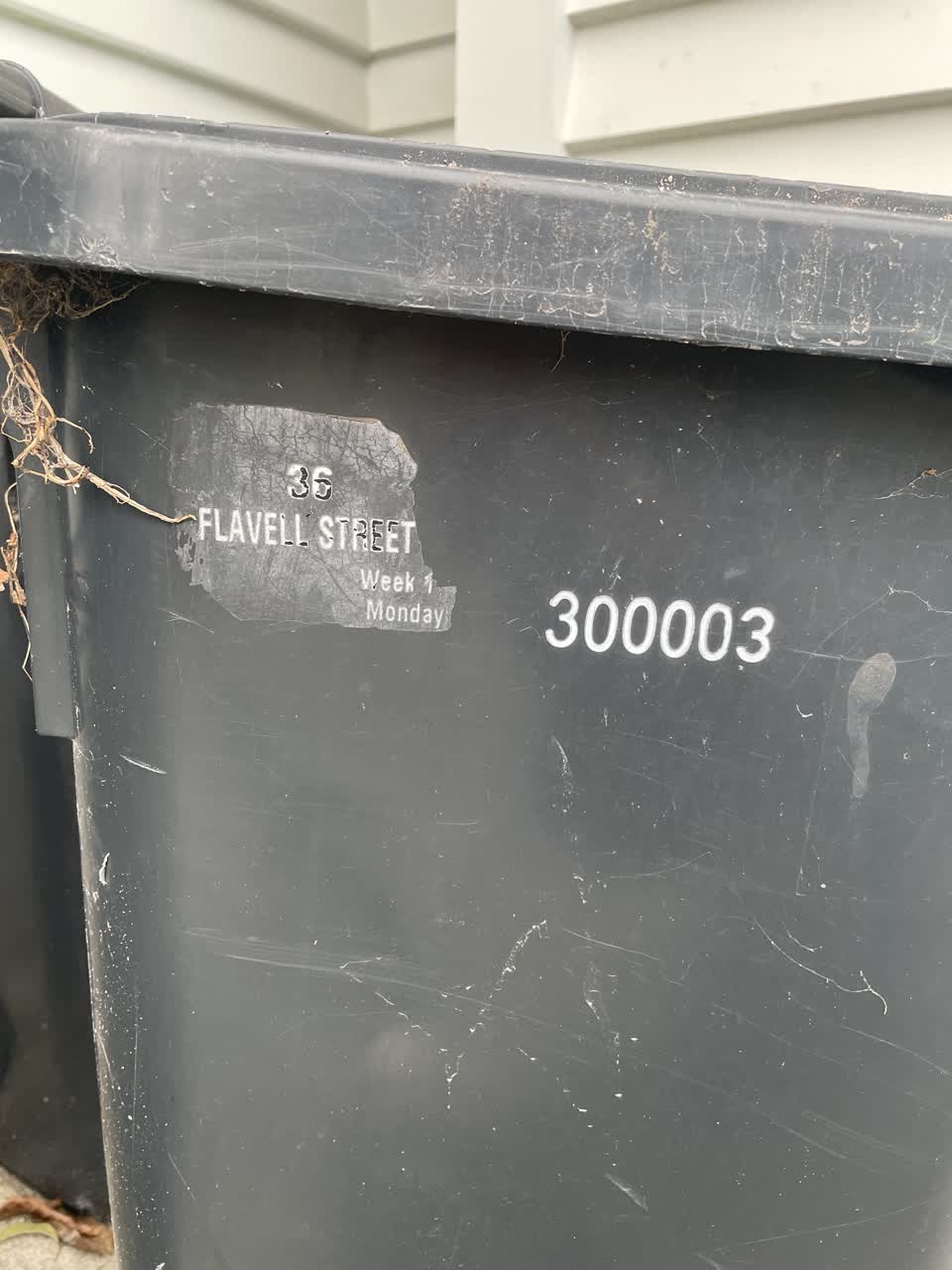 The photograph attached to this rubbish/recycling report