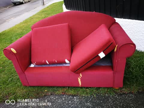 Rubbish/Recycling, a report photo
