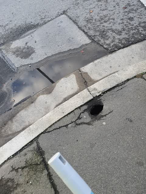 Roading/Streets, a report photo