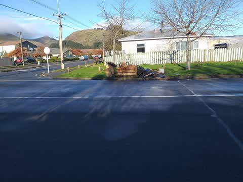 Rubbish/Recycling, a report photo