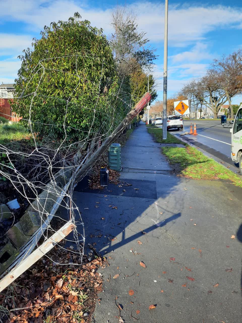 The photograph attached to this roading/streets report