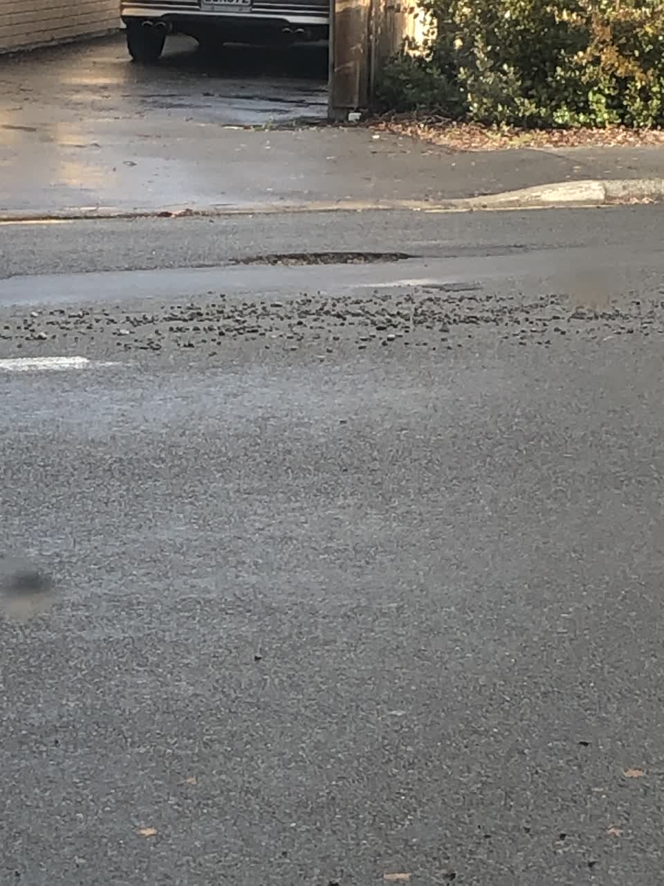 The photograph attached to this roading/streets report