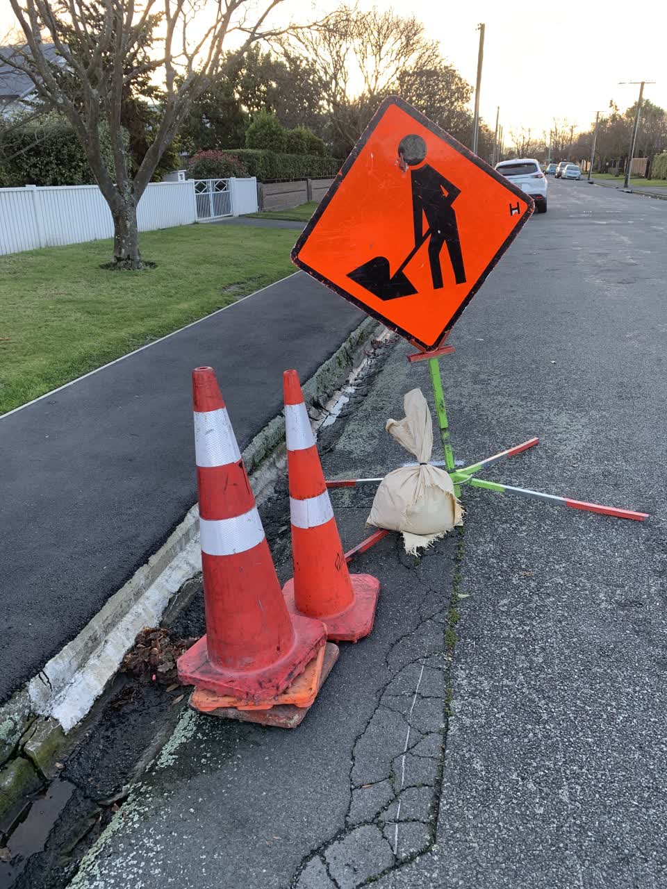 The photograph attached to this roading/streets report