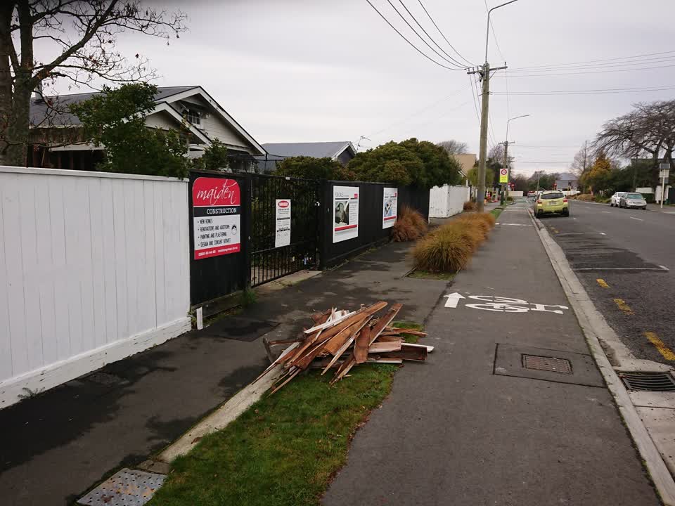 The photograph attached to this roading/streets report