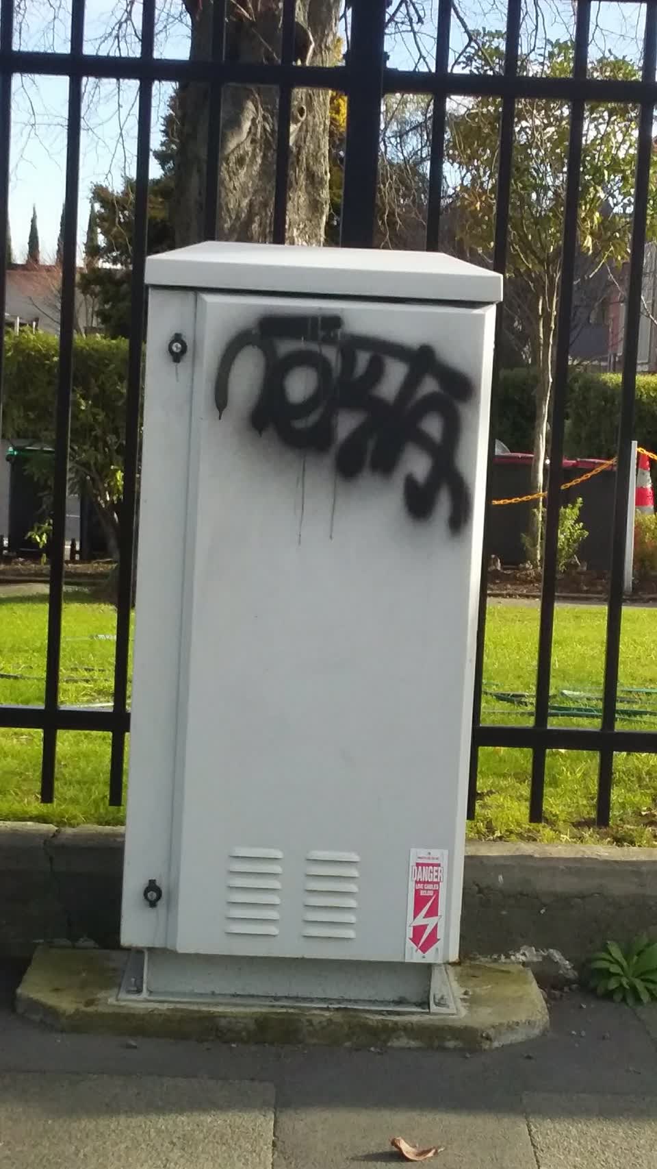 The photograph attached to this graffiti report