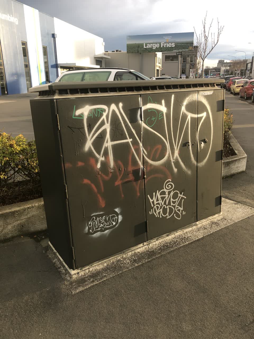 The photograph attached to this graffiti report