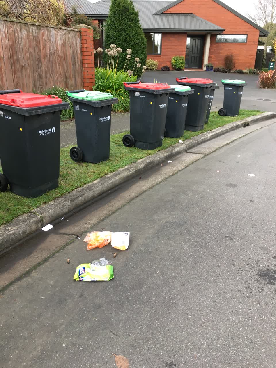 The photograph attached to this rubbish/recycling report