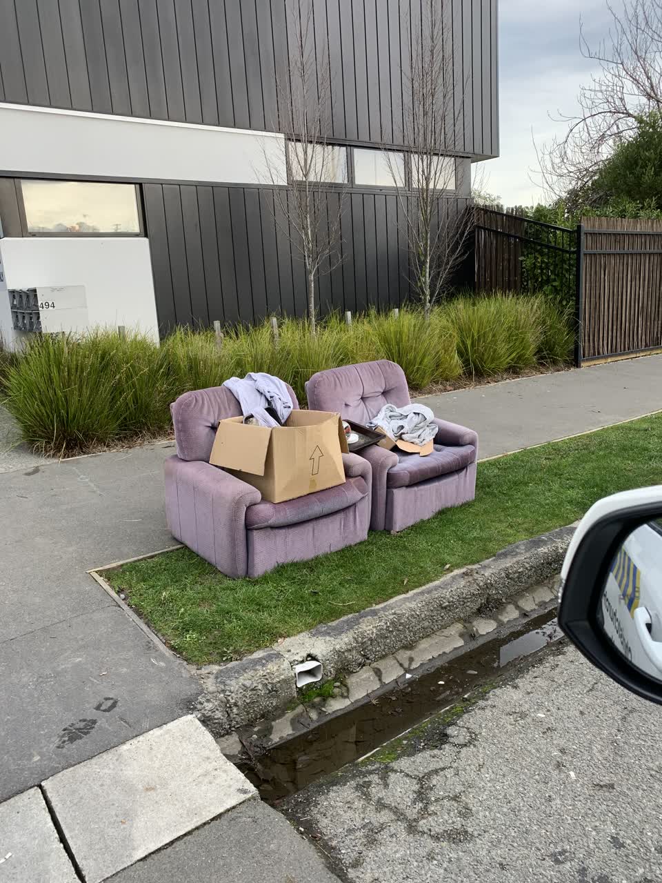 The photograph attached to this rubbish/recycling report