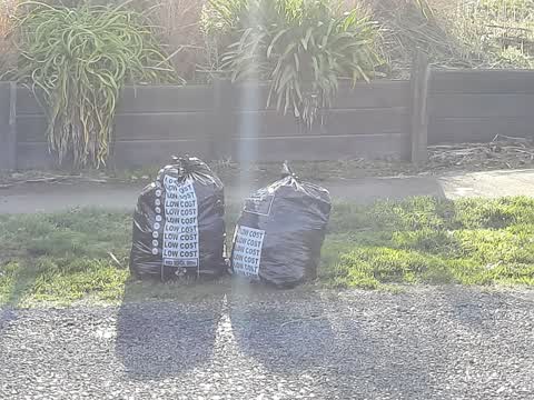 Rubbish/Recycling, a report photo