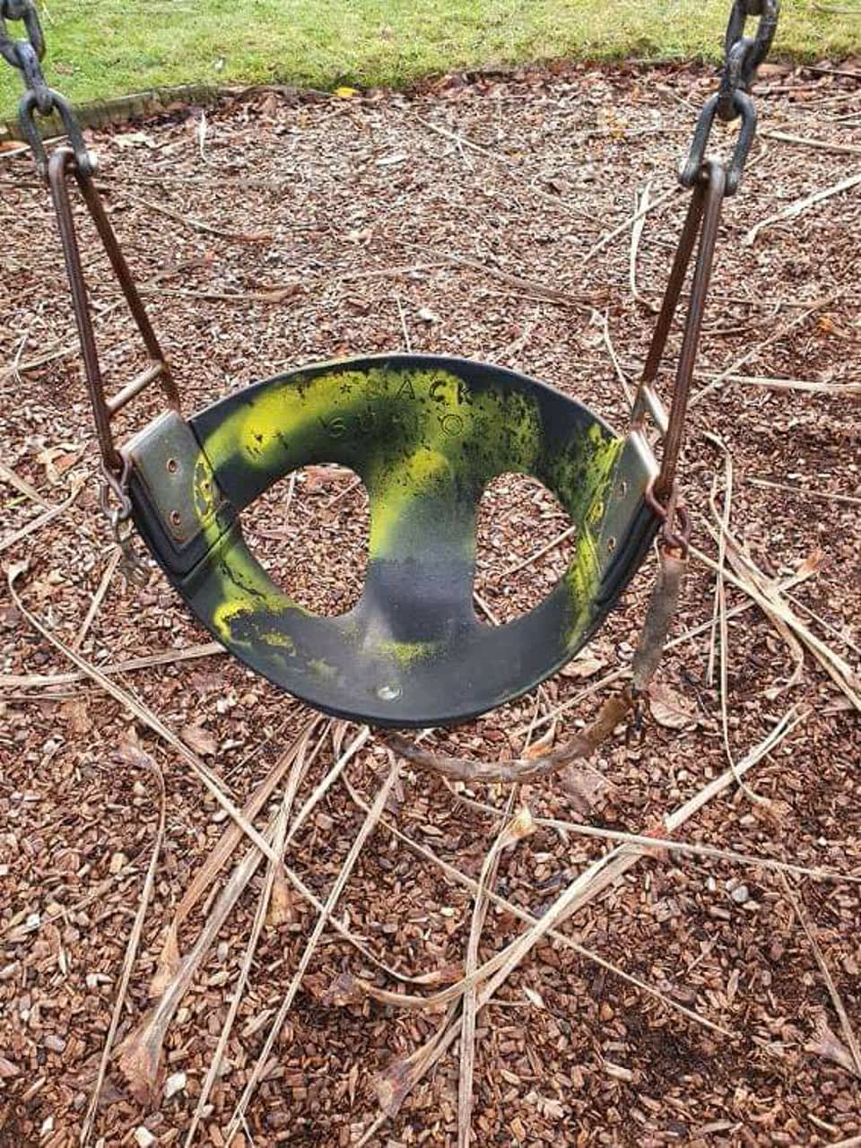 The photograph attached to this graffiti report