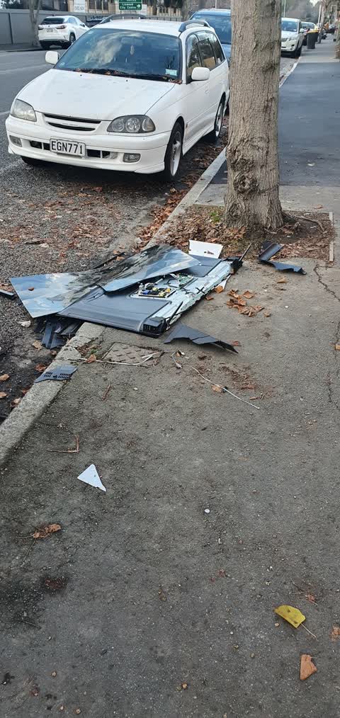 Rubbish/Recycling, a report photo