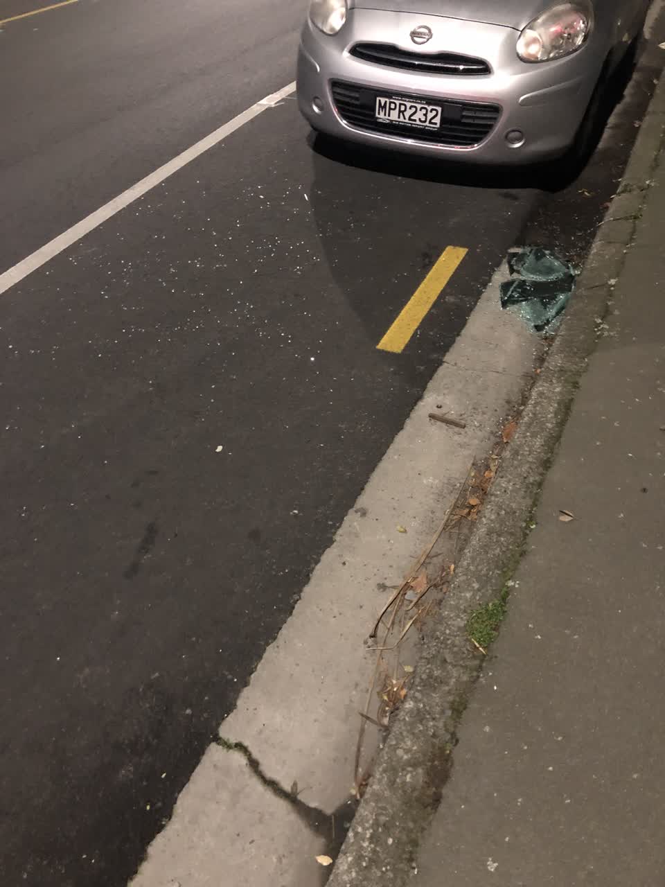 The photograph attached to this roading/streets report