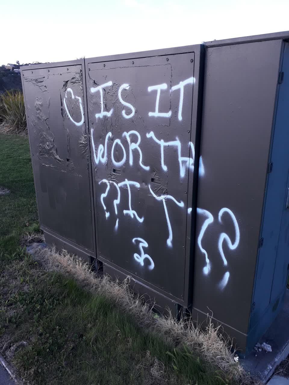 The photograph attached to this graffiti report