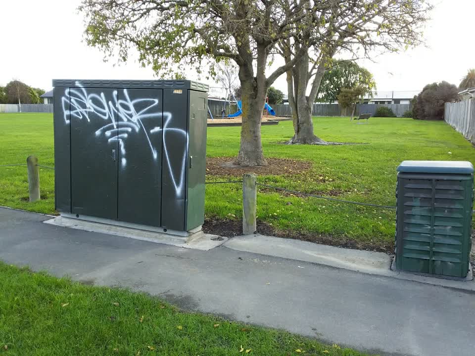 The photograph attached to this graffiti report