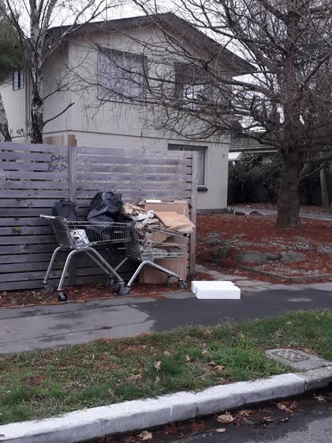 Rubbish/Recycling, a report photo