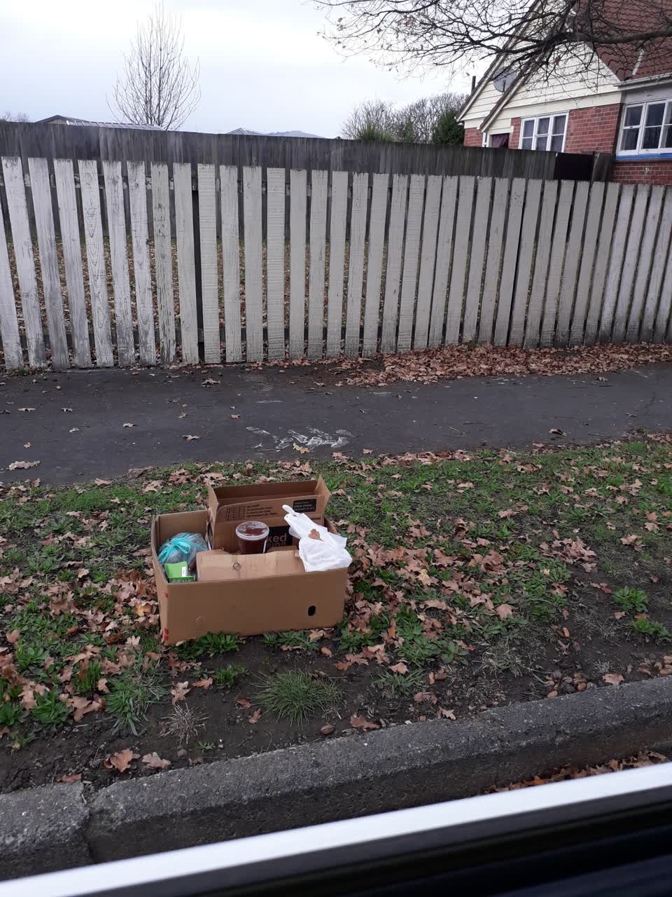 The photograph attached to this rubbish/recycling report