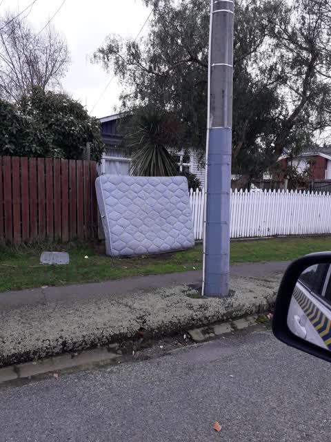 Rubbish/Recycling, a report photo