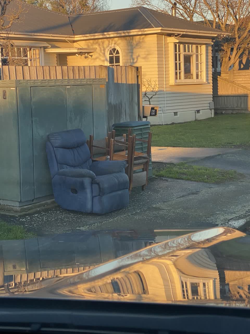 The photograph attached to this rubbish/recycling report