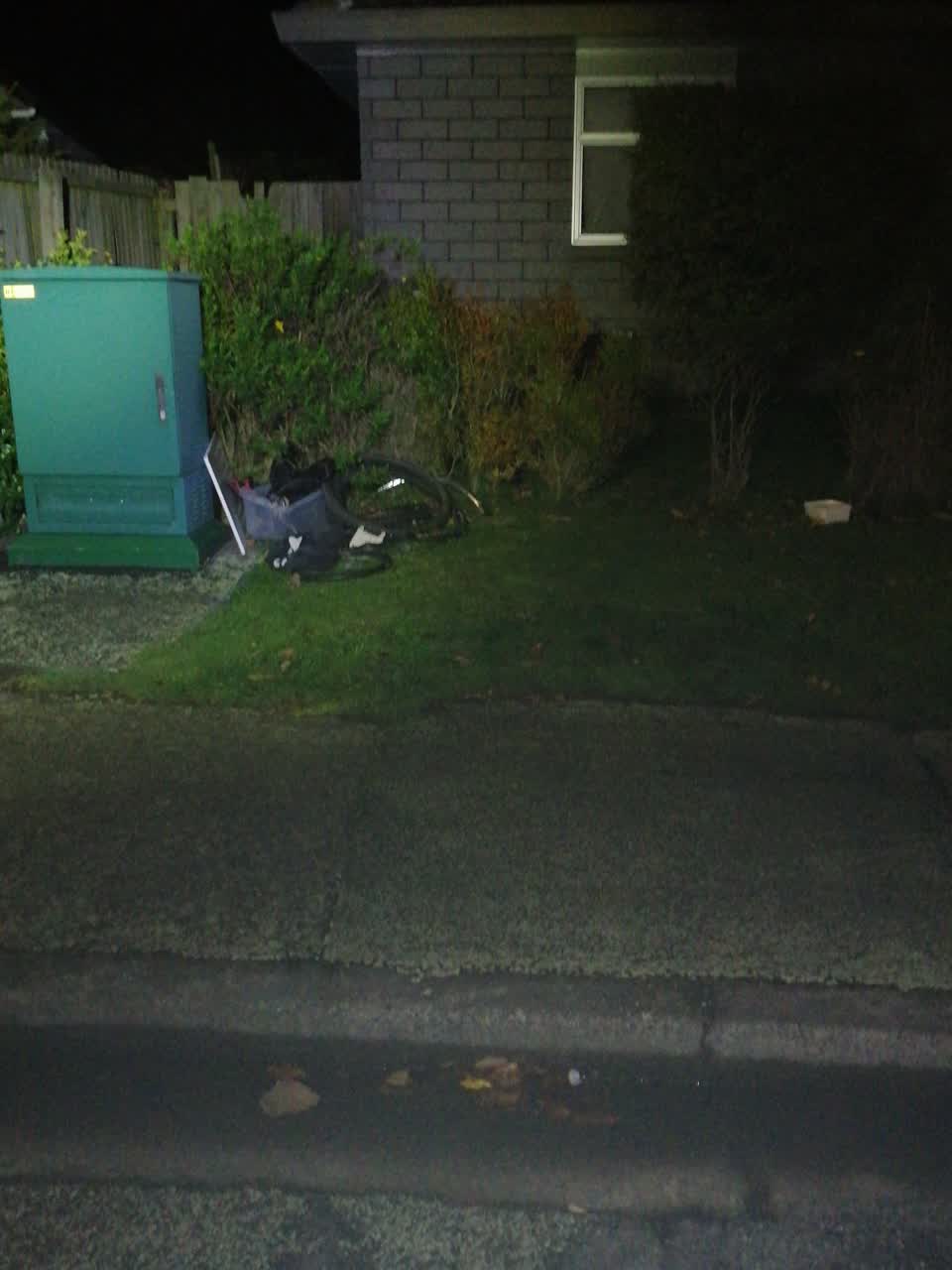 The photograph attached to this rubbish/recycling report