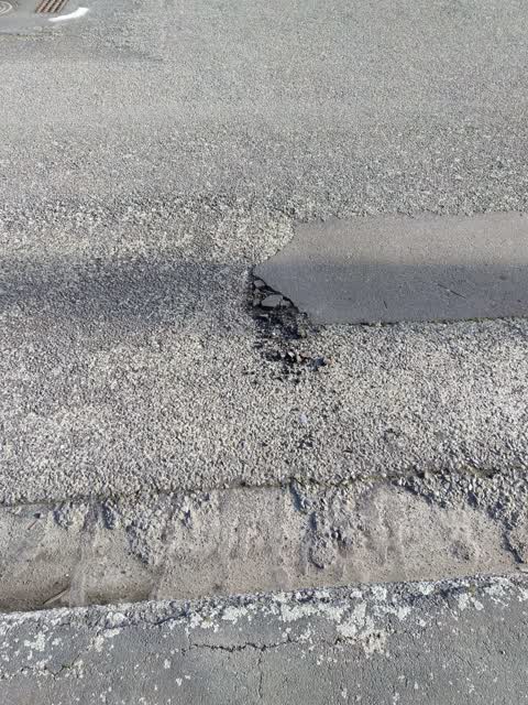 Roading/Streets, a report photo