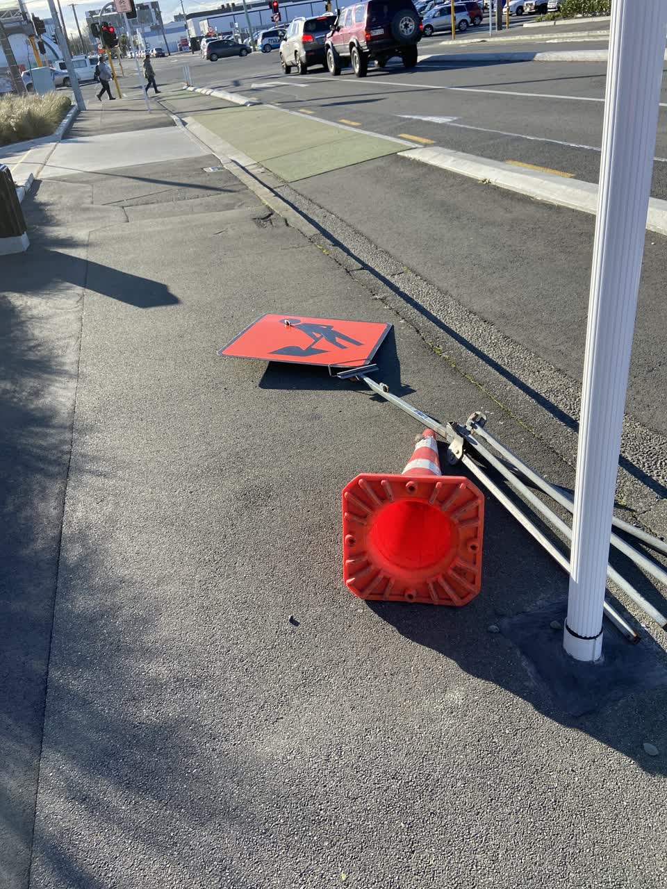 The photograph attached to this roading/streets report