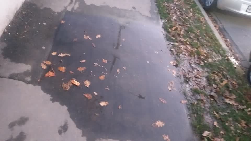 The photograph attached to this sewer - leak / blockage report