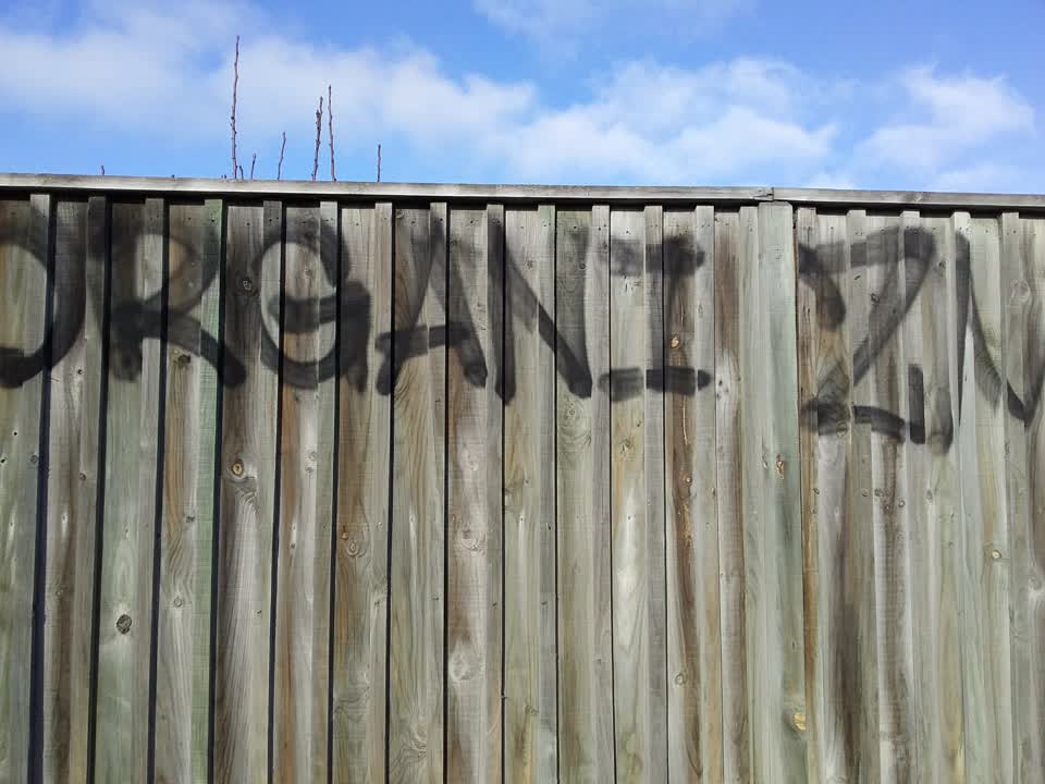 The photograph attached to this graffiti report
