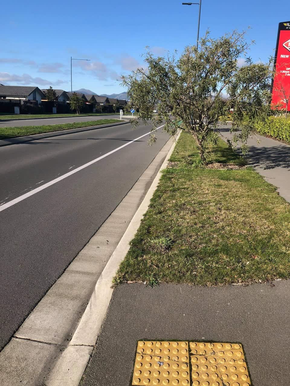 The photograph attached to this roading/streets report