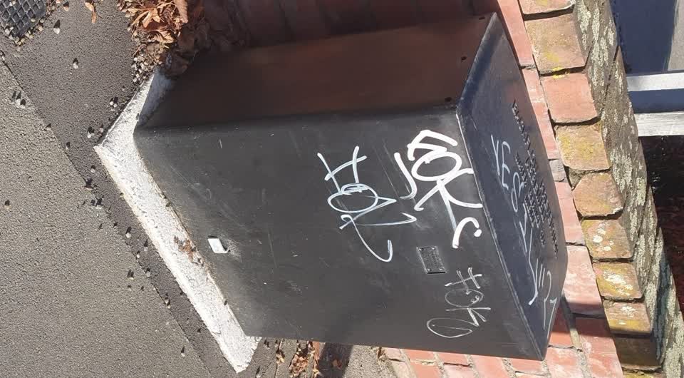 The photograph attached to this graffiti report