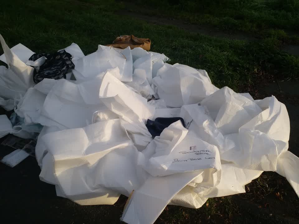 The photograph attached to this rubbish/recycling report
