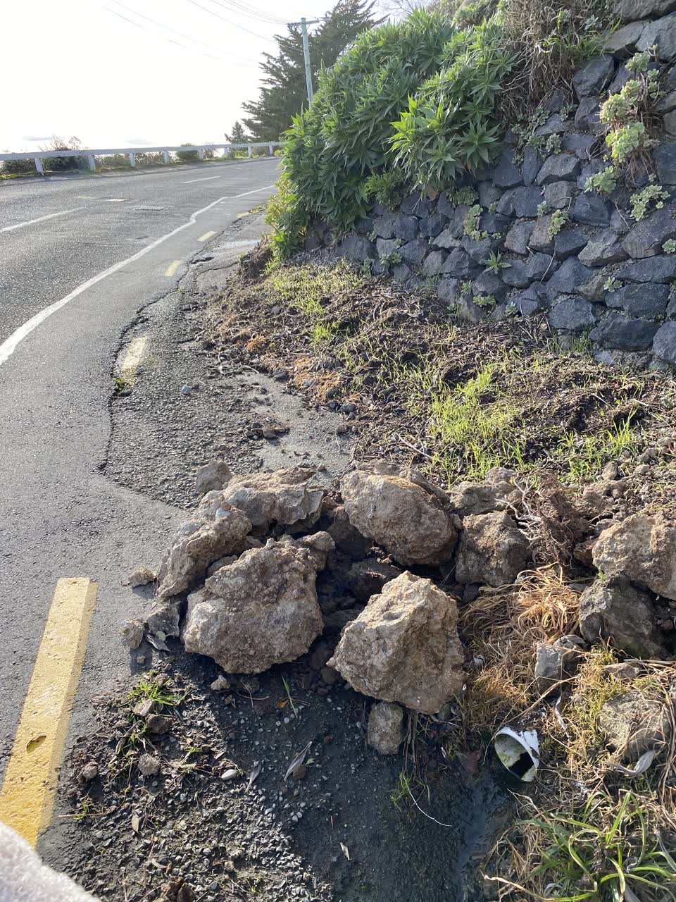 The photograph attached to this roading/streets report