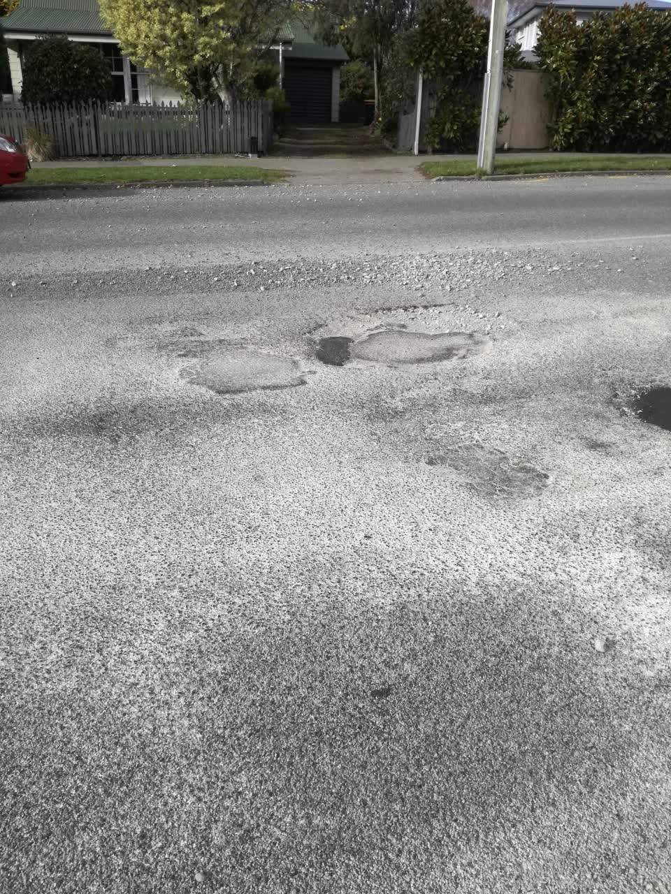 The photograph attached to this roading/streets report