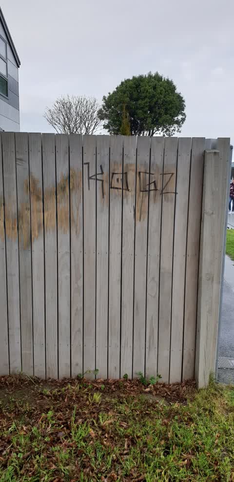 Graffiti, a report photo