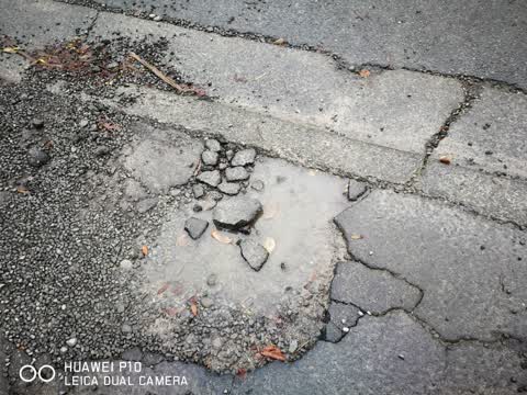 Roading/Streets, a report photo