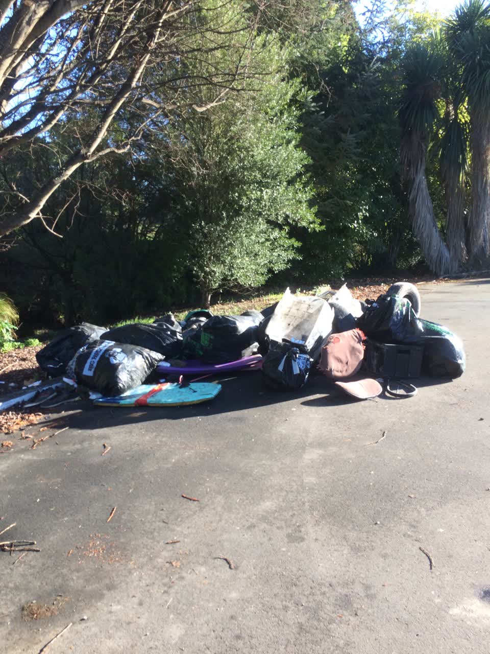 The photograph attached to this rubbish/recycling report