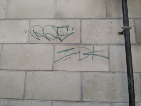 Graffiti, a report photo