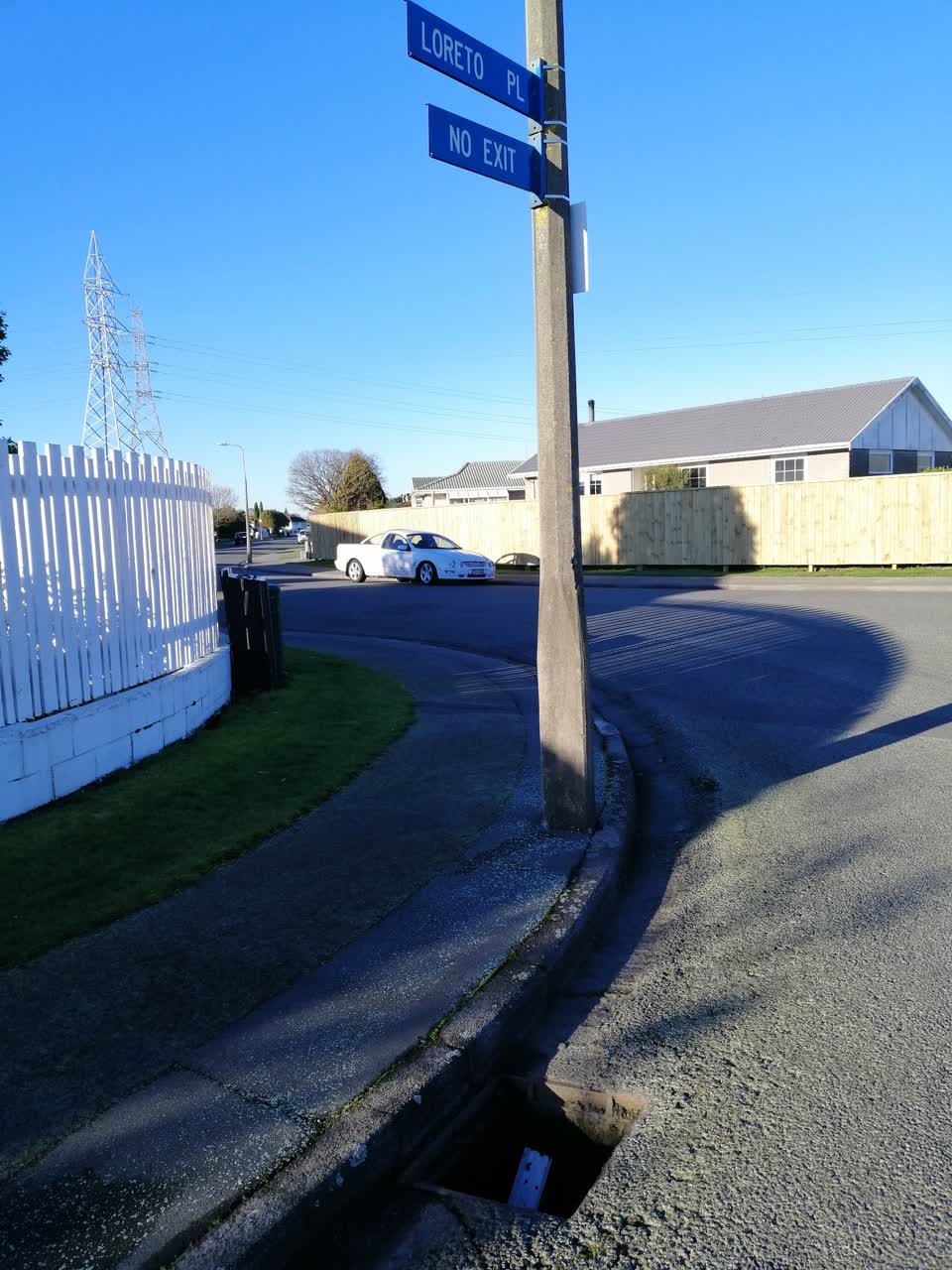 The photograph attached to this roading/streets report