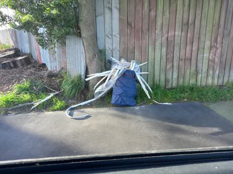 Rubbish/Recycling, a report photo