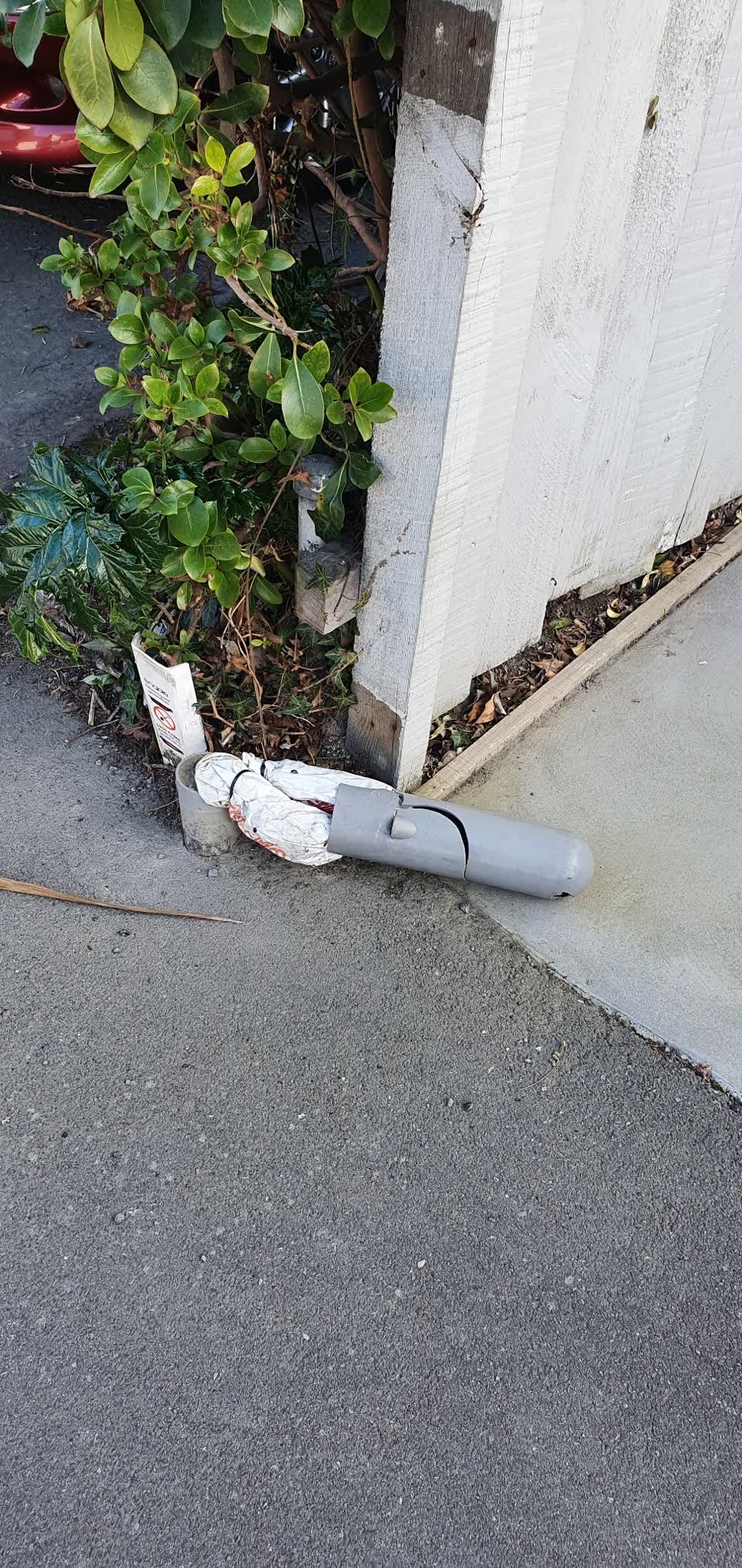 The photograph attached to this roading/streets report