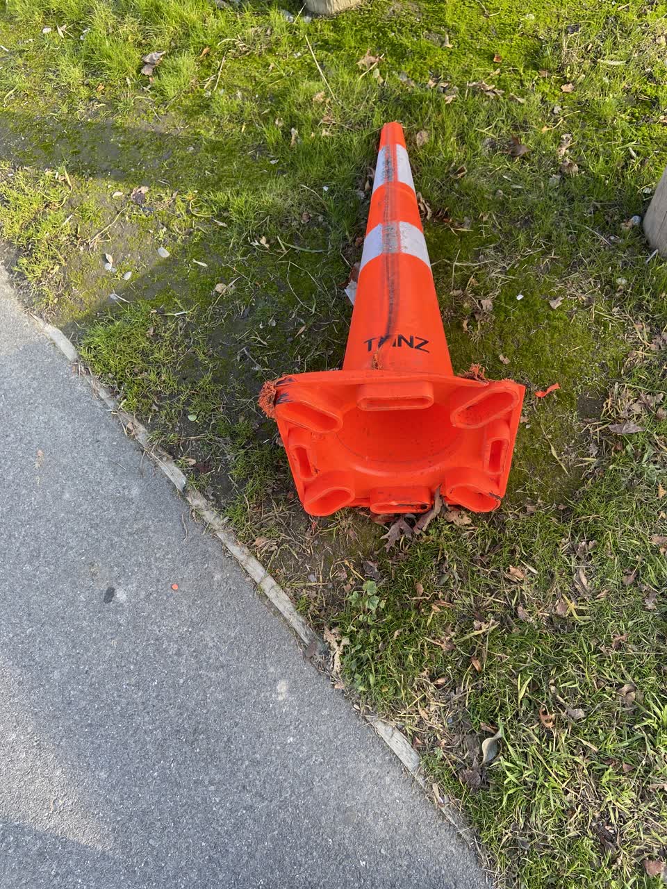 The photograph attached to this roading/streets report