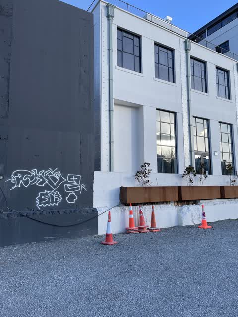 Graffiti, a report photo
