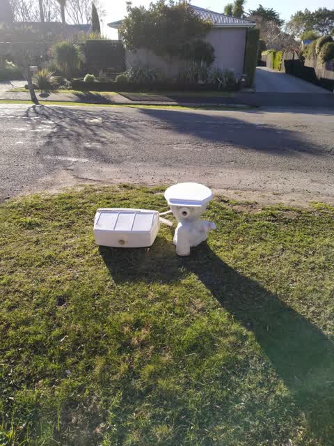 Rubbish/Recycling, a report photo