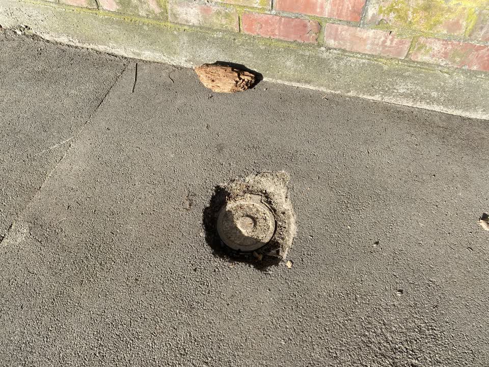 The photograph attached to this water supply report