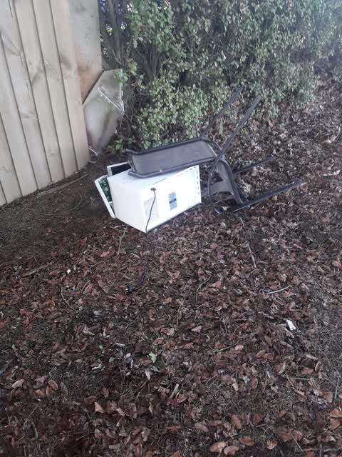Rubbish/Recycling, a report photo