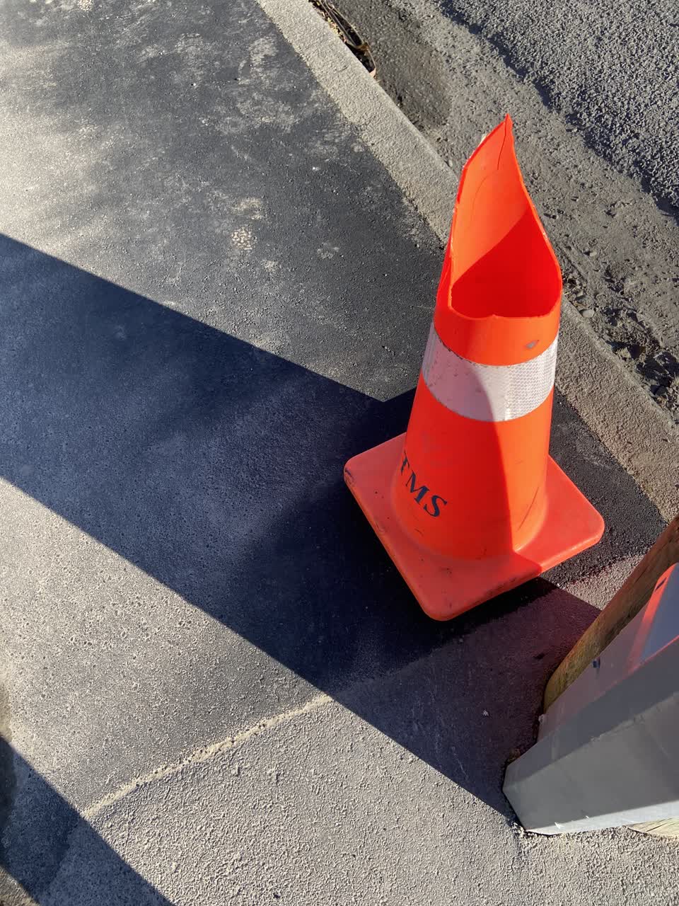 The photograph attached to this roading/streets report