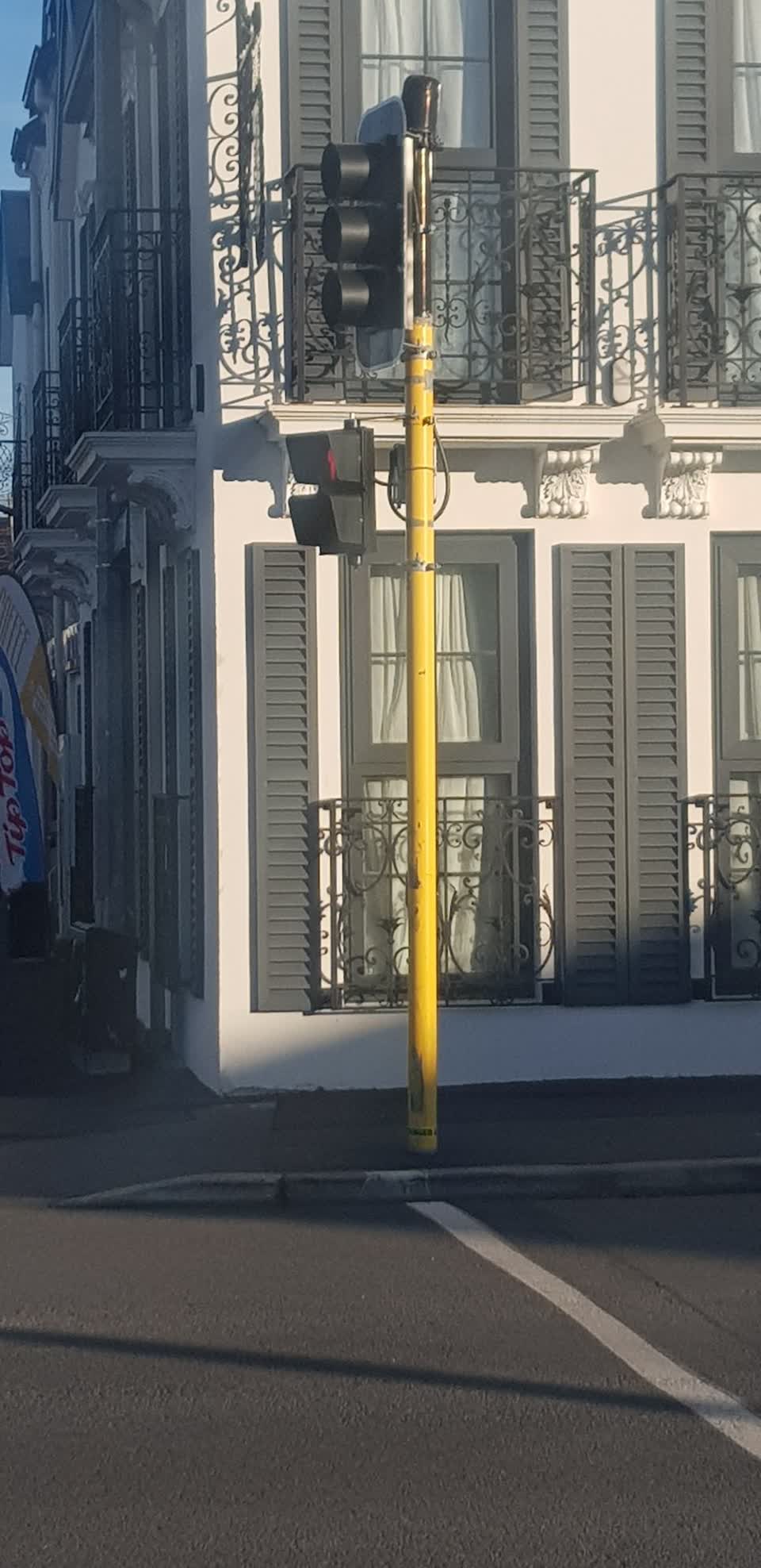 The photograph attached to this street light outage report