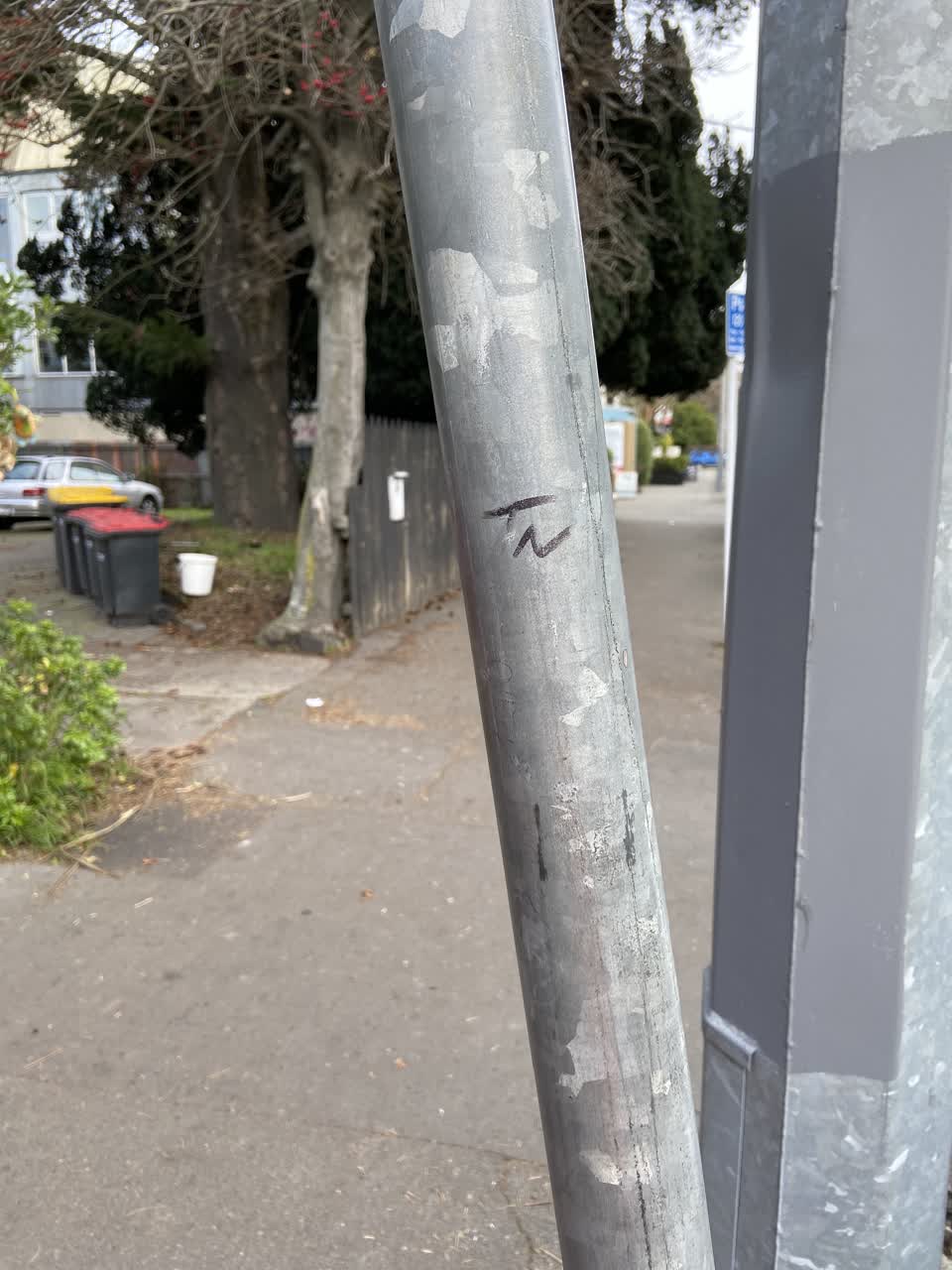 The photograph attached to this roading/streets report