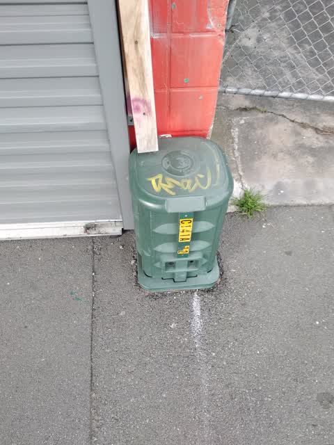 Graffiti, a report photo