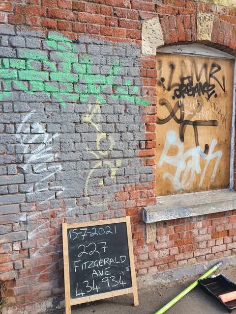 Graffiti, a report photo