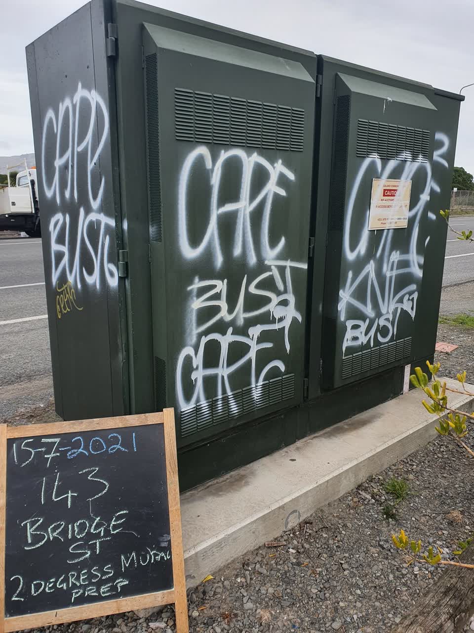 The photograph attached to this graffiti report